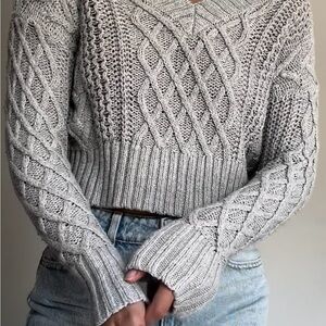 Grey Cable knit v-neck Sweater Shirt